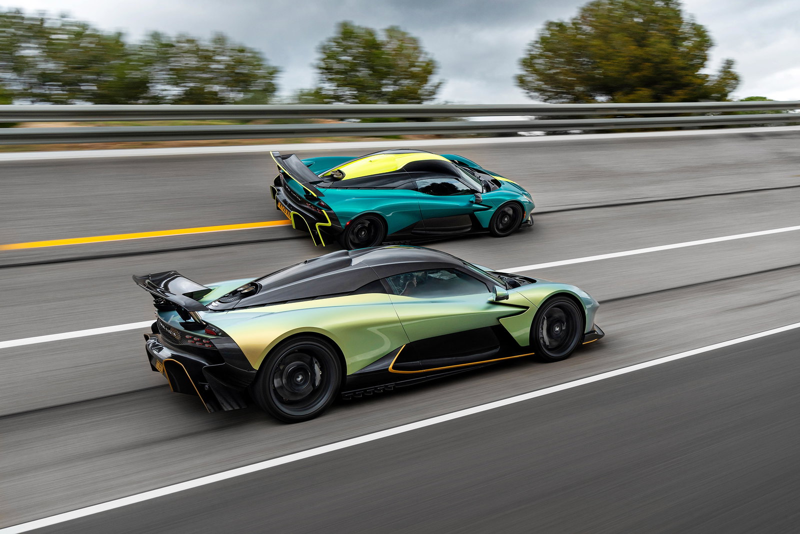 Aston Martin Valhallas - rear